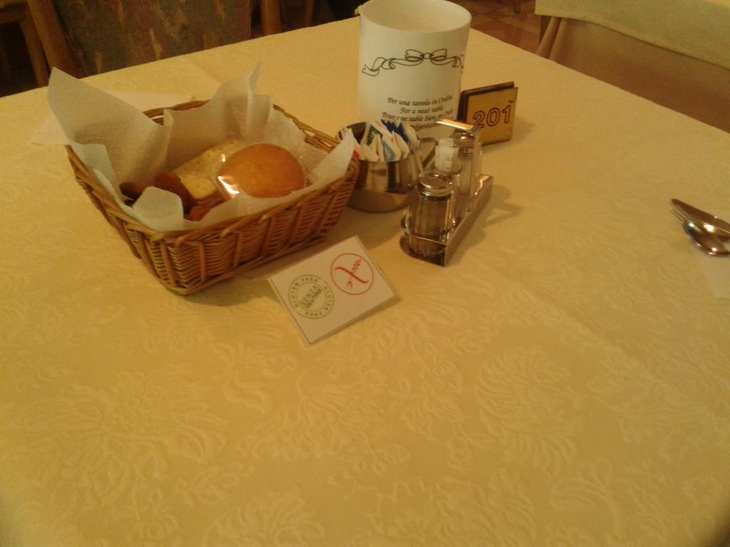 Hotel Denny 핀졸로 외부 사진