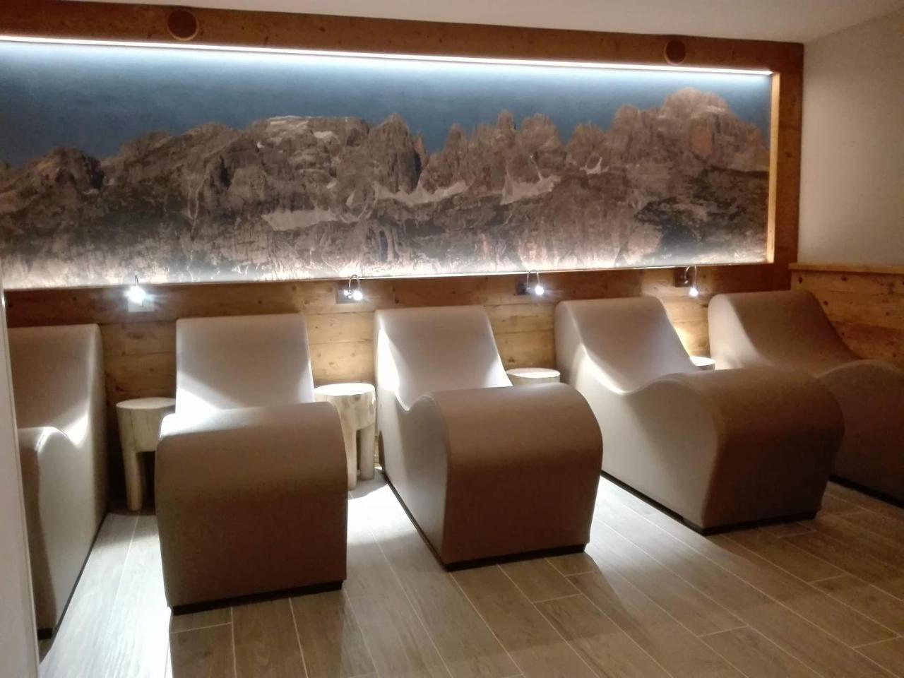 Hotel Denny 핀졸로 외부 사진
