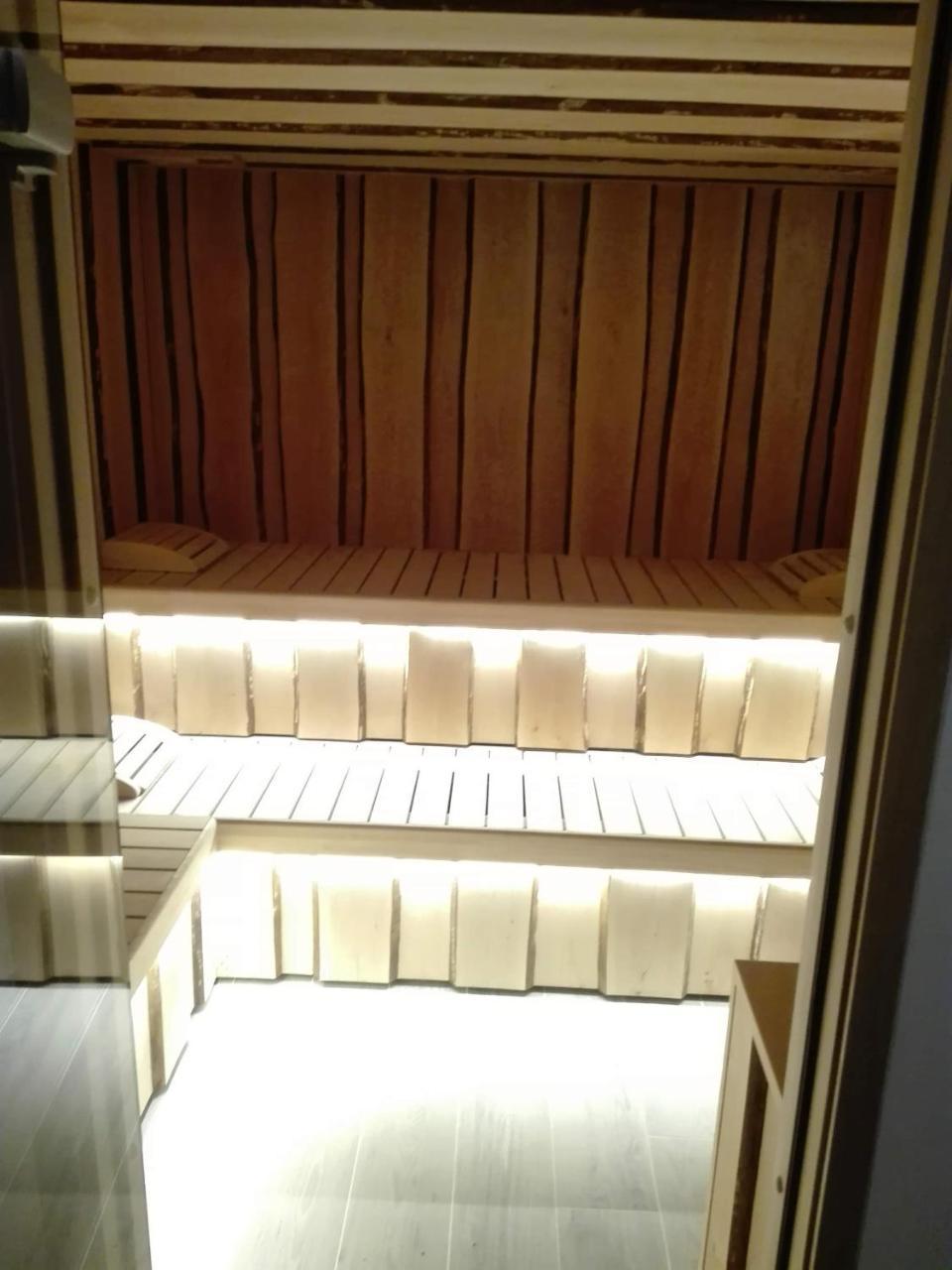 Hotel Denny 핀졸로 외부 사진