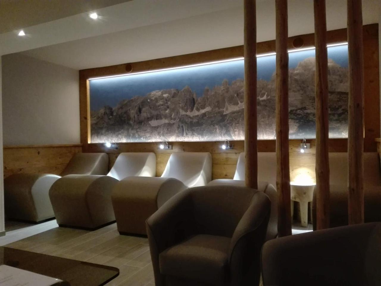 Hotel Denny 핀졸로 외부 사진